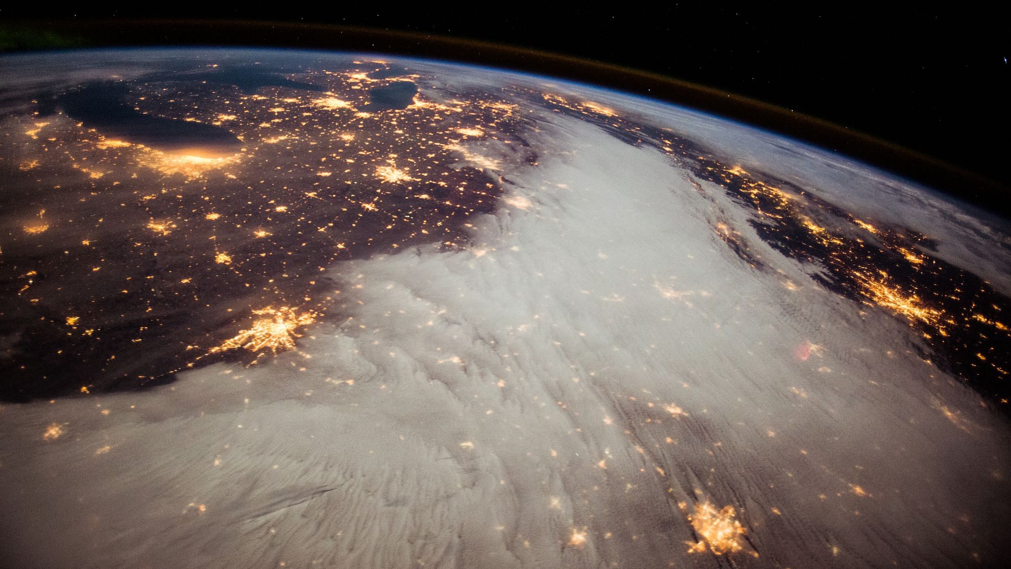 Die Erde wird jeden Tag ein bisschen weniger