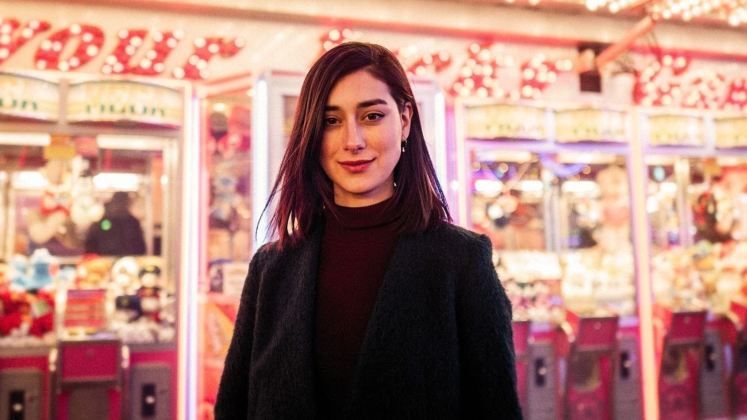 „Ich kenne Baklava, aber ich kenne auch Currywurst“, sagt Sängerin Elif