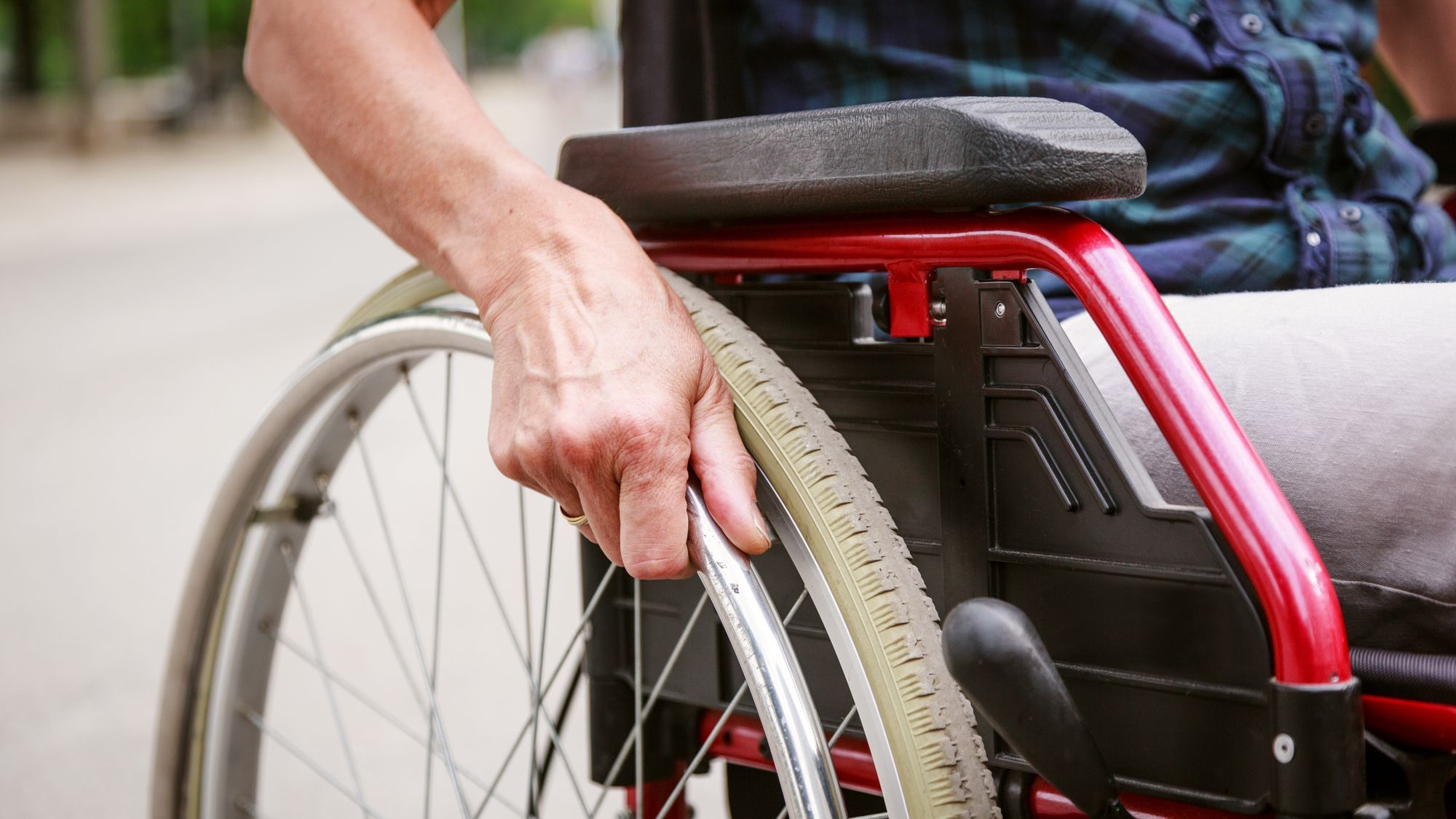 Wie deutsche Behörden behinderte Menschen um ihr Geld bringen