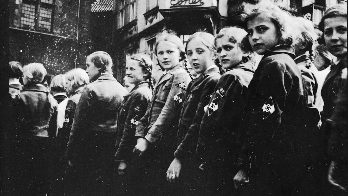 „Ich weiß nicht, wie es kam, aber ich ergriff ganz plötzlich Partei für Adolf Hitler“