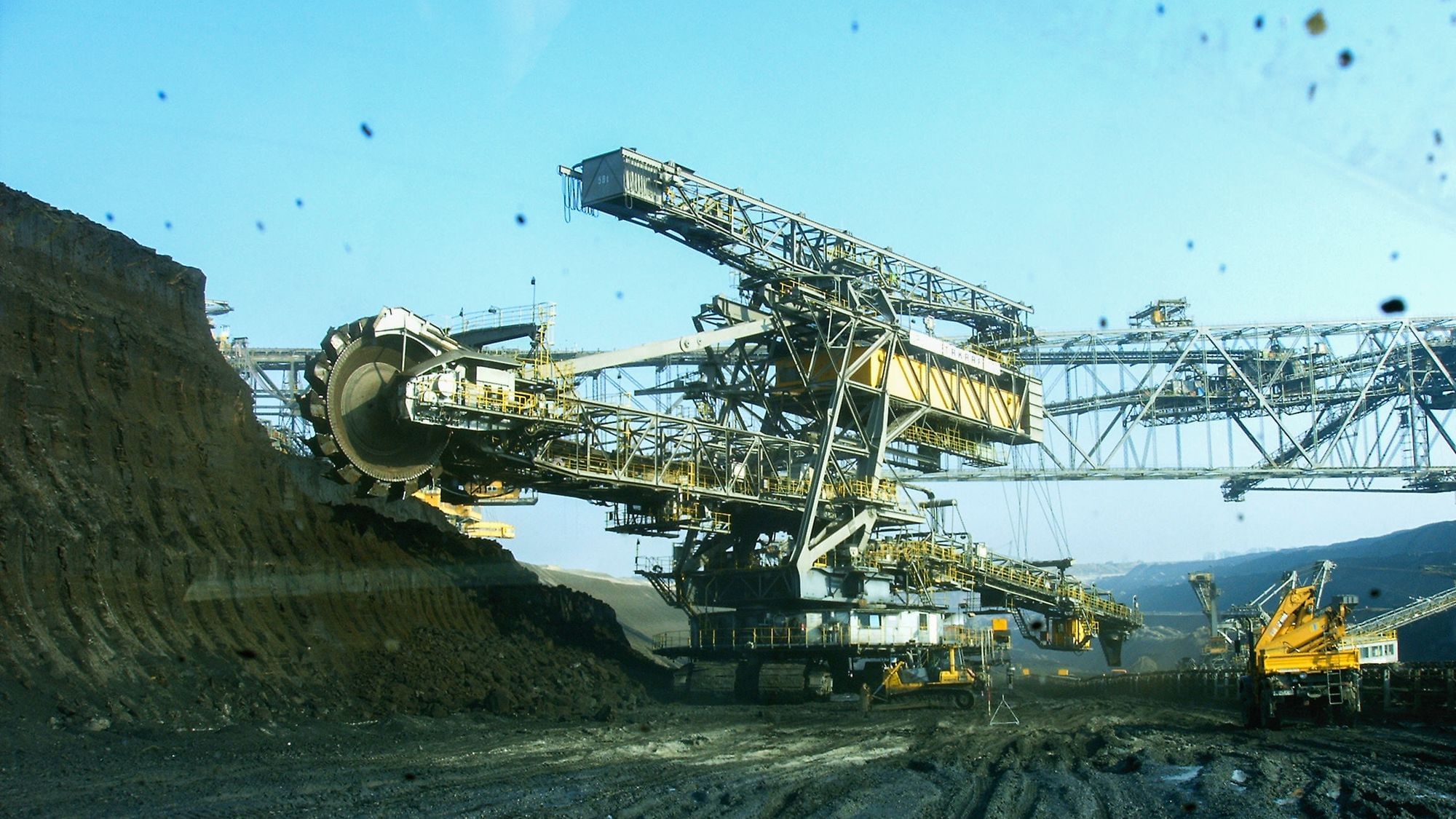 „In Wahrheit können wir nix richtig außer Baggerfahren“