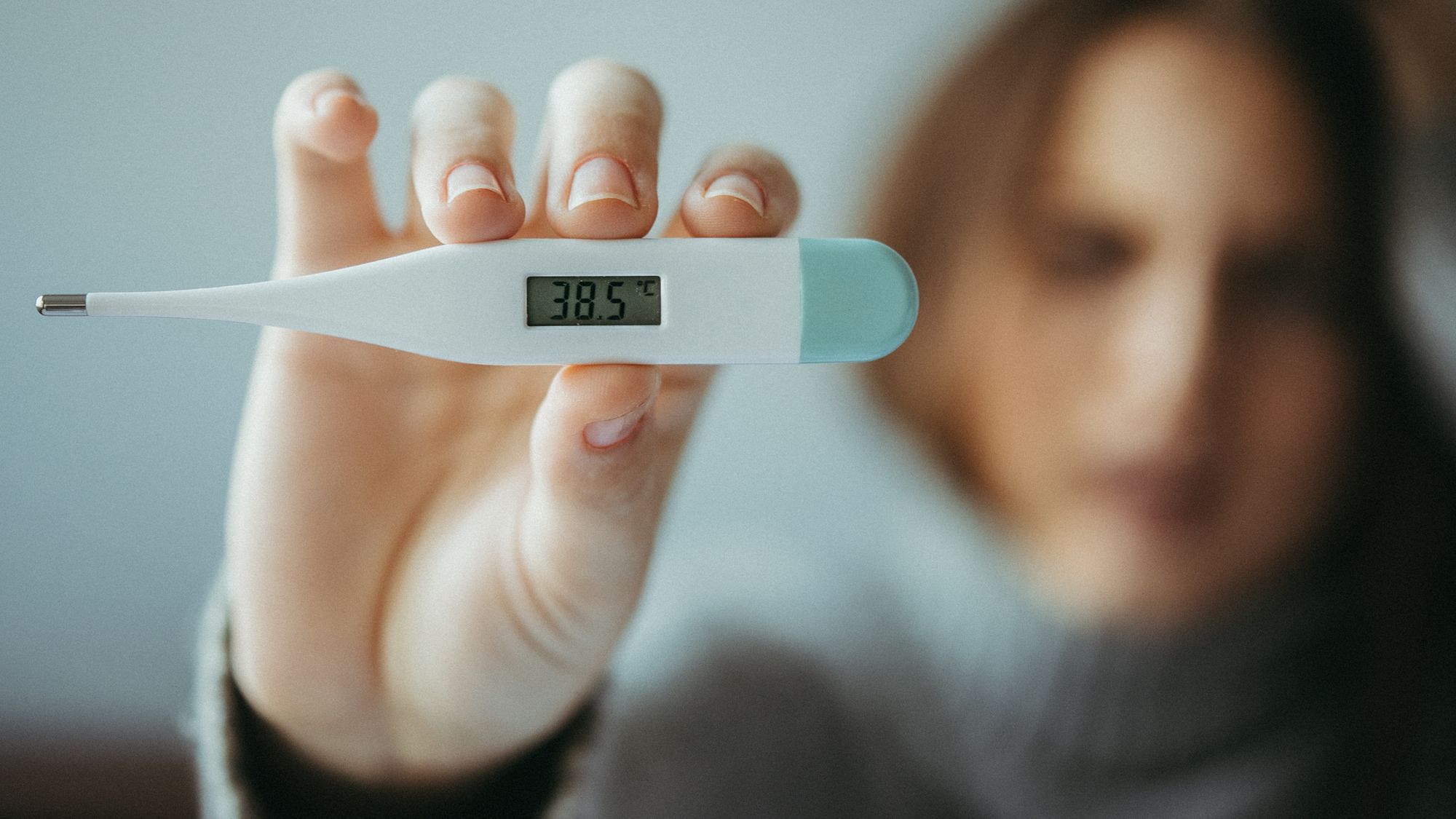 Ich habe Fieber – warum bekomme ich trotzdem keinen Corona-Test?