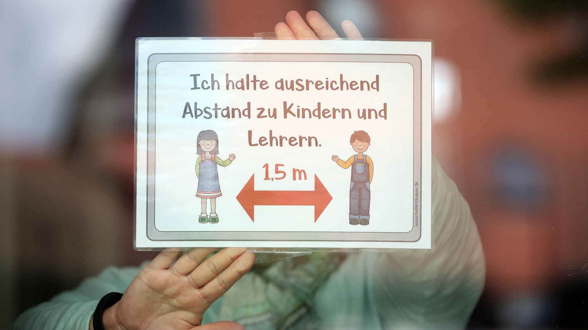 Der Streit um die Schulöffnungen, verständlich erklärt