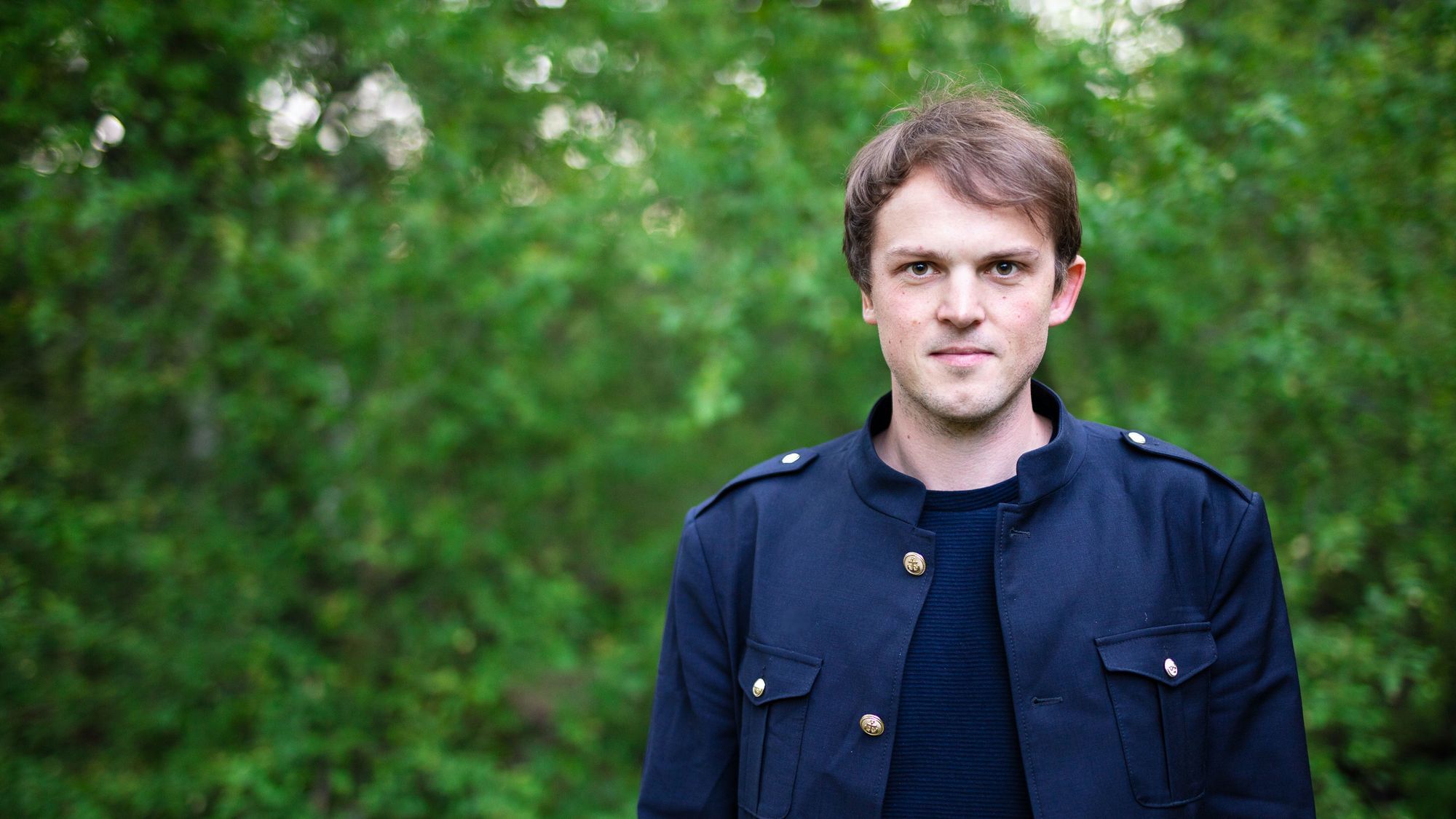 Ein Porträt von Erik Marquardt