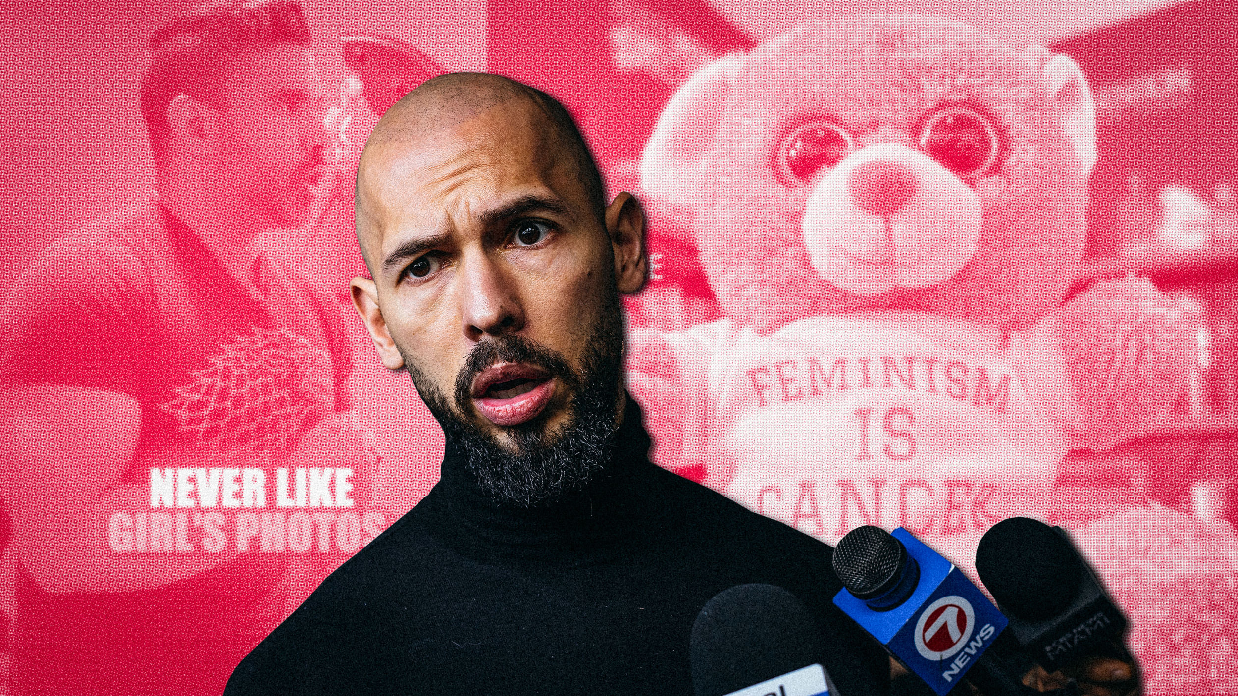 Andrew Tate vor einem Teddybären, der ein T-Shirt mit der Aufschrift „Feminism is cancer“ trägt.