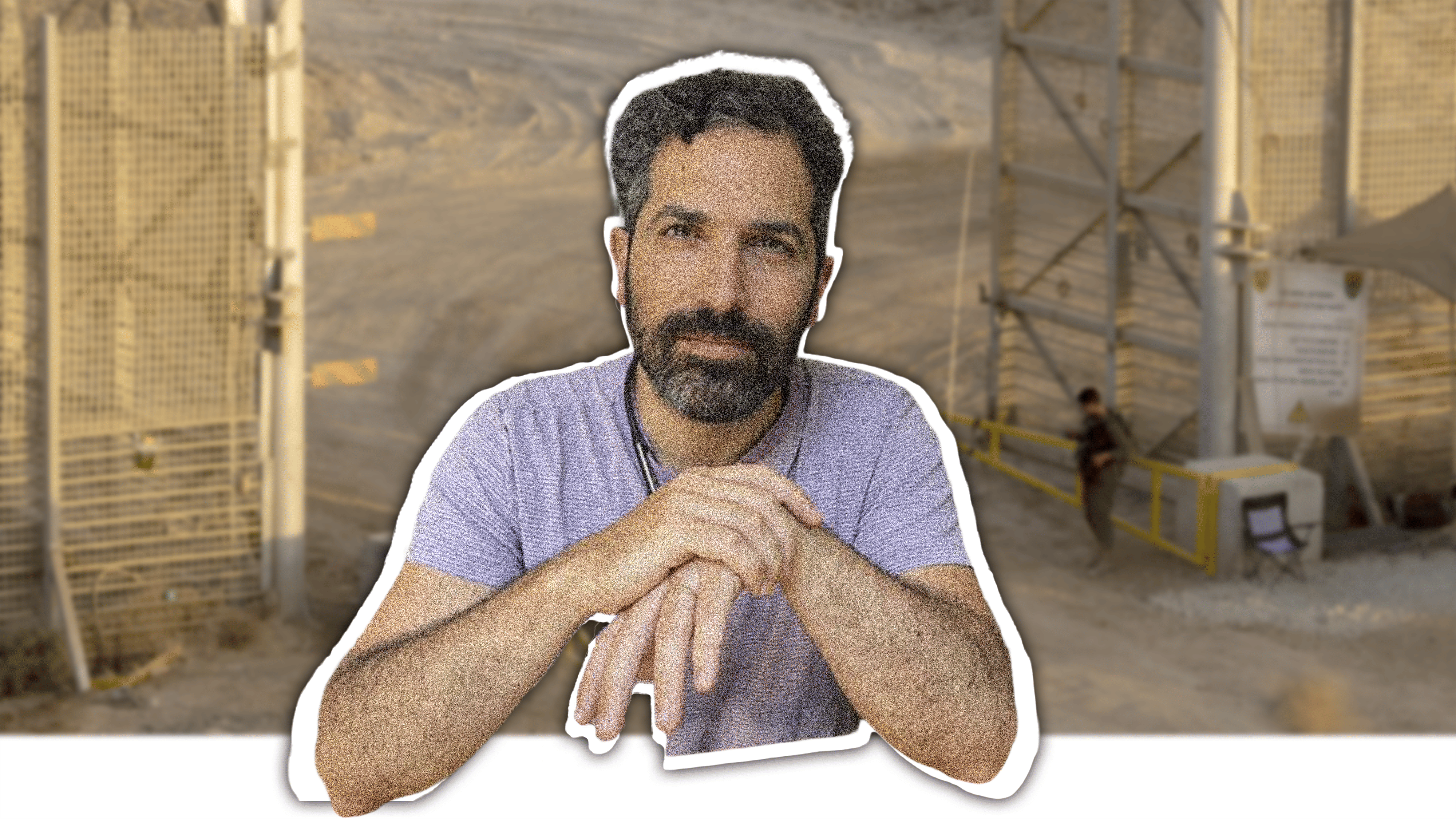 Grenze zum Gaza Streifen, Blick von der isrealischen Seite, Vordergrund Person des Interviews