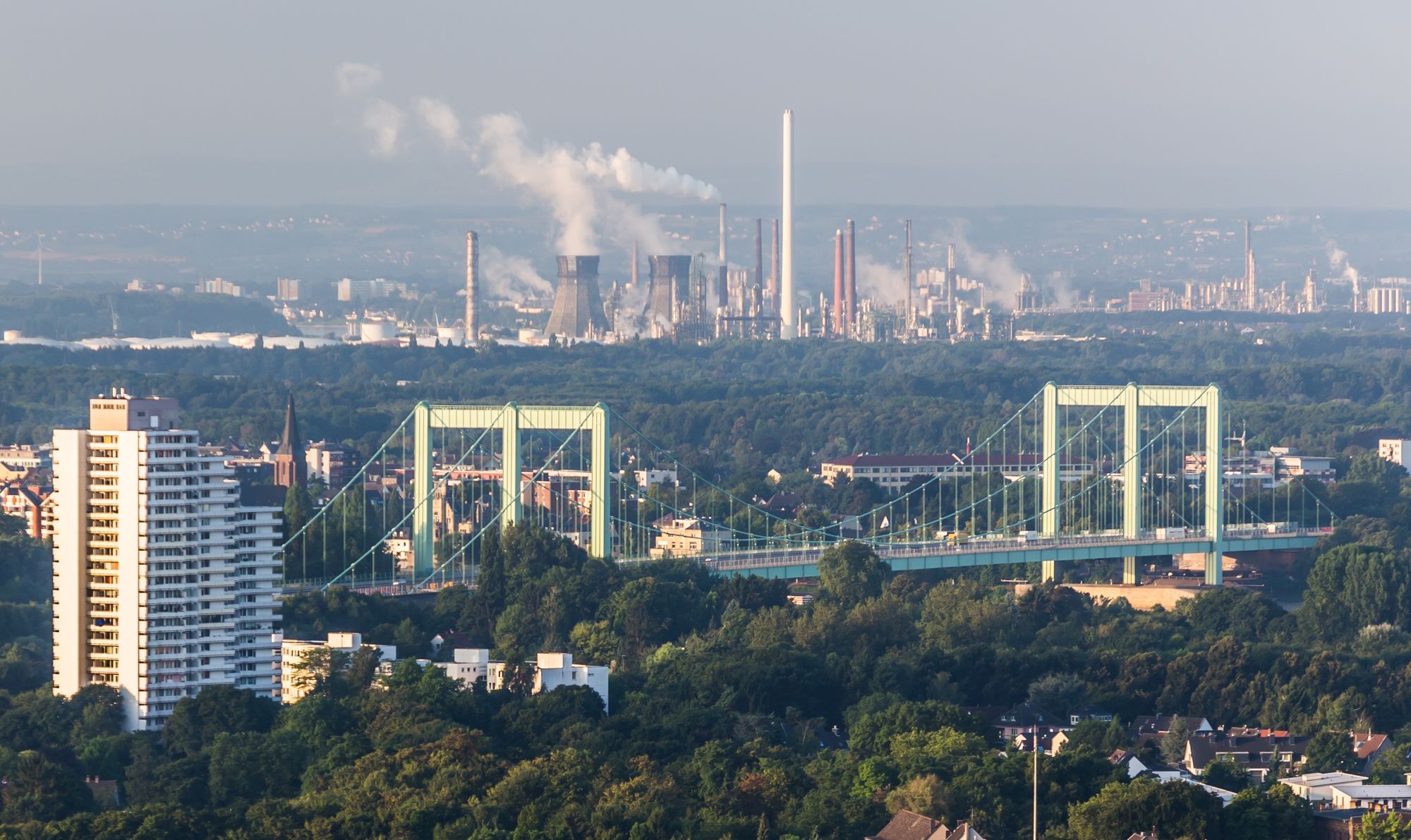 Will Shell seine Kölner Raffinerie verkaufen? Was dafür spricht, was dagegen