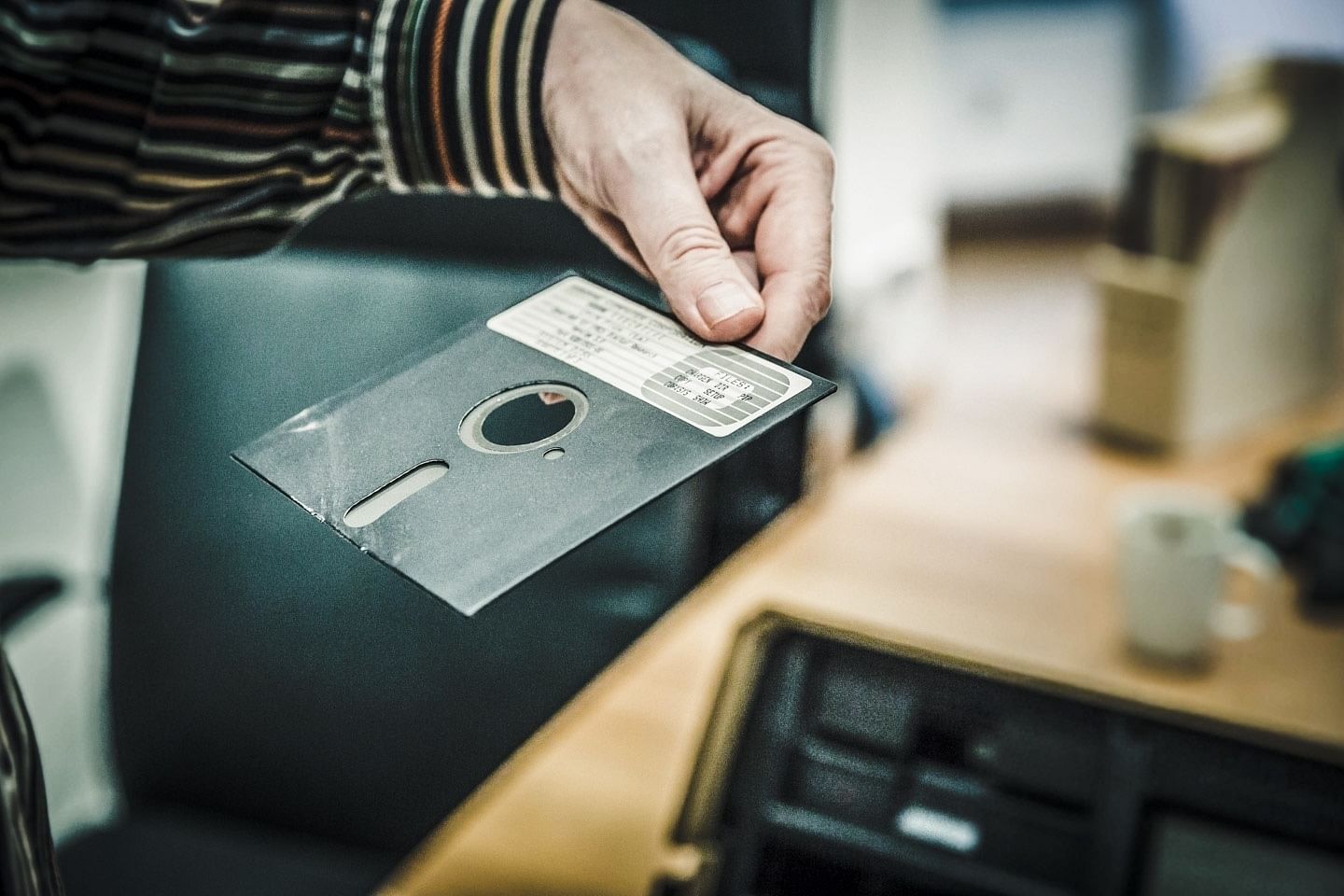 Auf einer Floppy-Disk wie dieser hier ist das Original des tuwat.txt bis heute gespeichert.