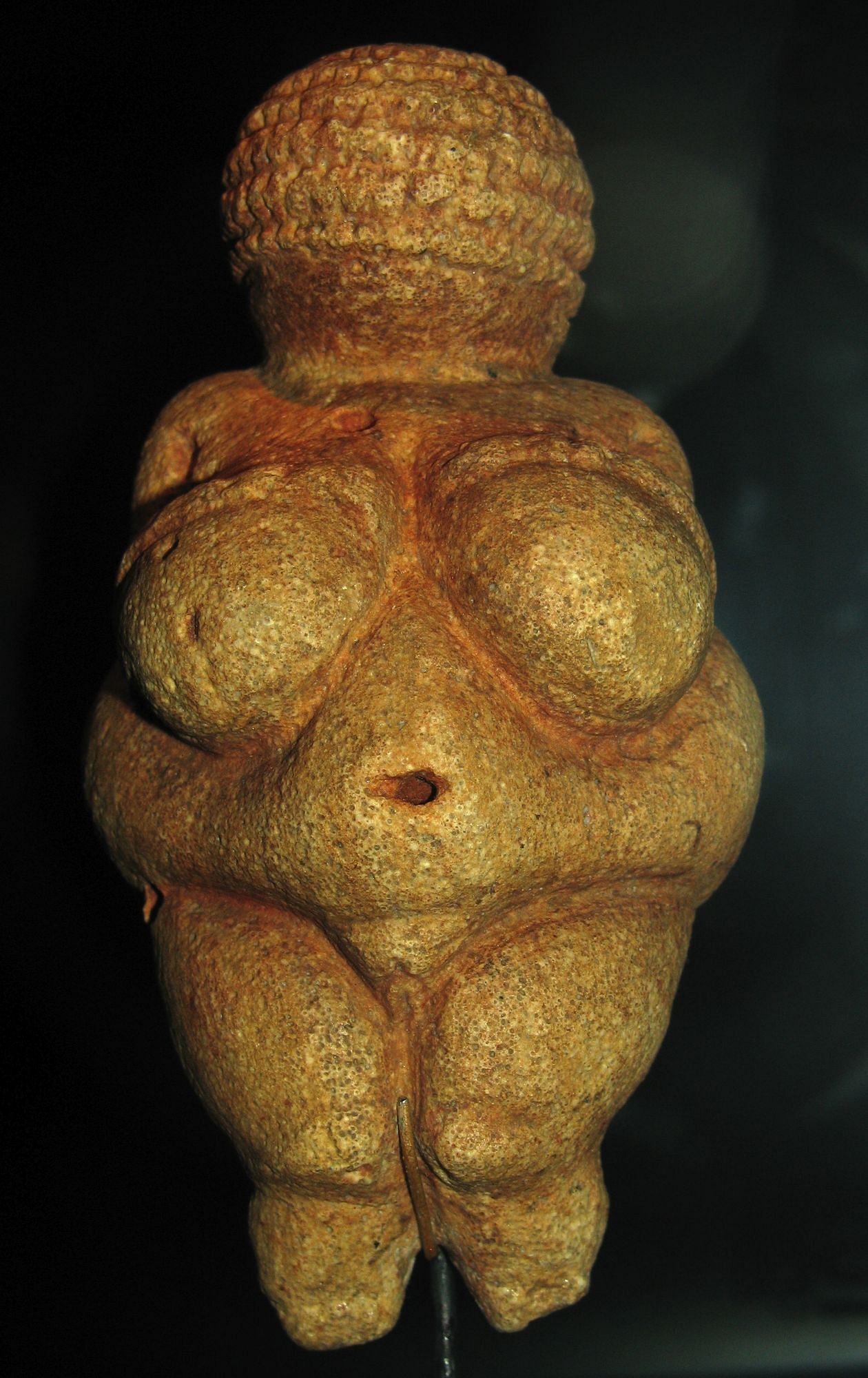 Die "Venus von Willendorf" ist ein bekanntes Beispiel dafür, dass die Vorstellung idealer Körper eine Frage der Zeit ist.