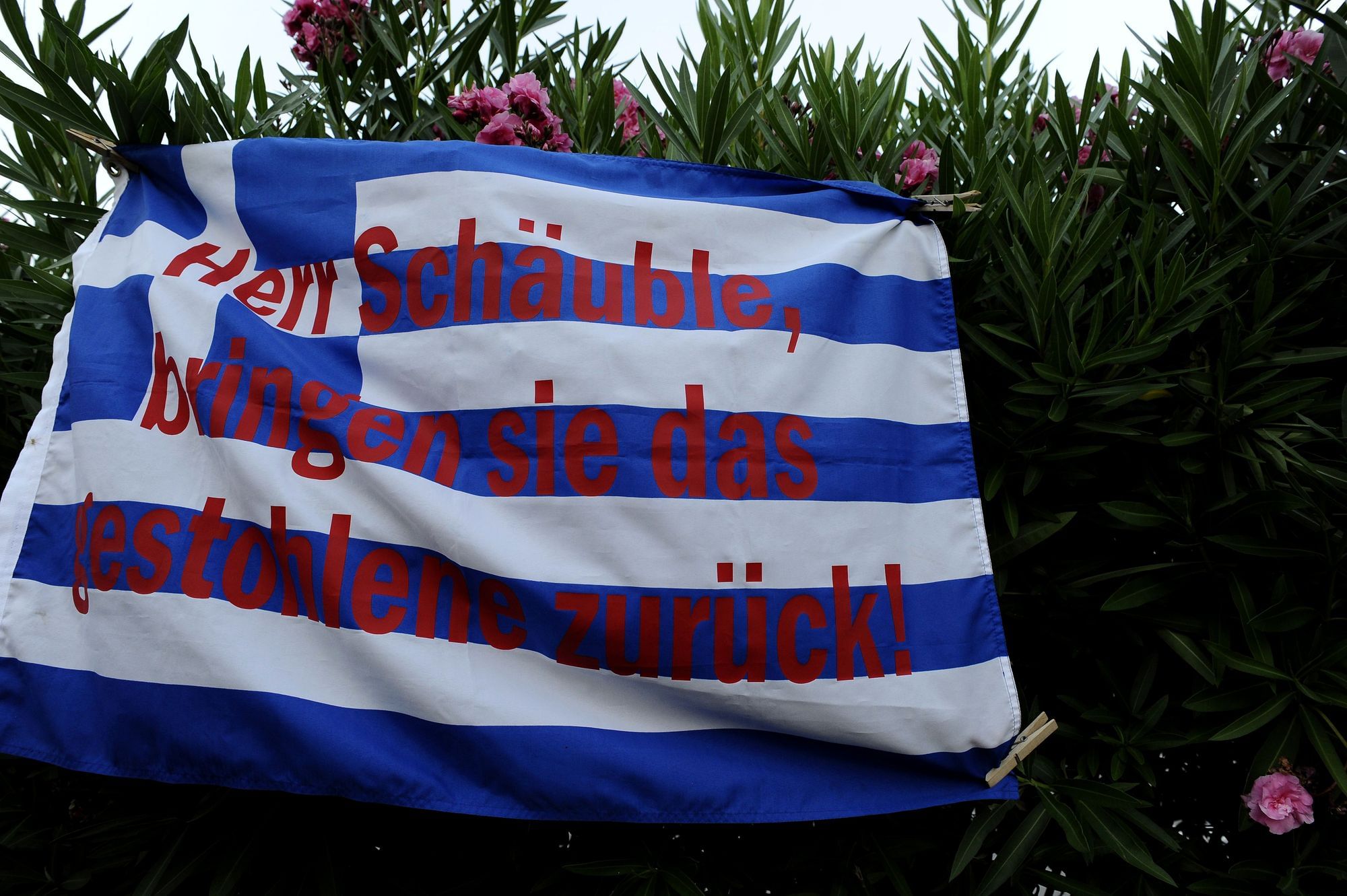 "Herr Schäuble, bringen Sie uns das Gestohlene zurück": Eine "Nein"-Protestkundgebung auf dem Syntagma-Platz in Athen am 10. Juli.
