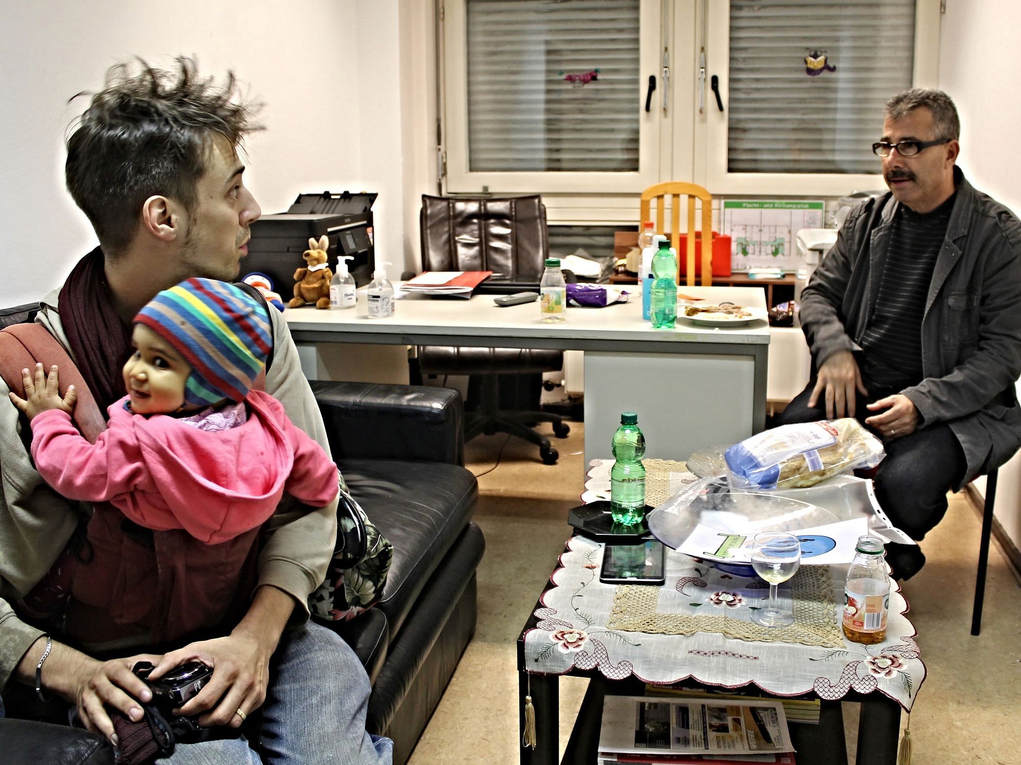 Im Büro des Vereins Freunde der Jugend und Familie.