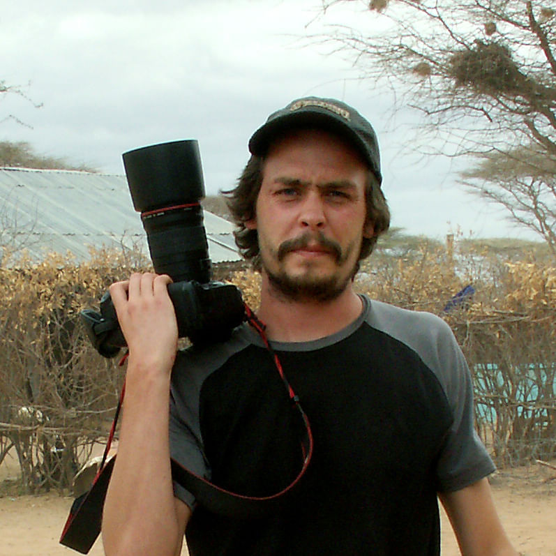 Fotograf Johan Persson, der alle beindruckenden Bilder in diesem Artikel gemacht hat, wurde zusammen mit Schibbye inhaftiert. 