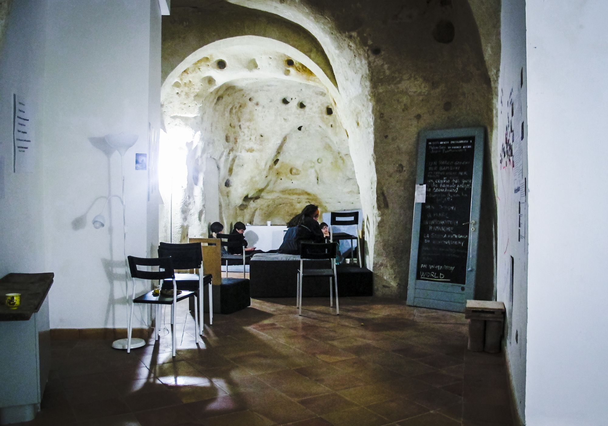 Im Inneren der unMonastery