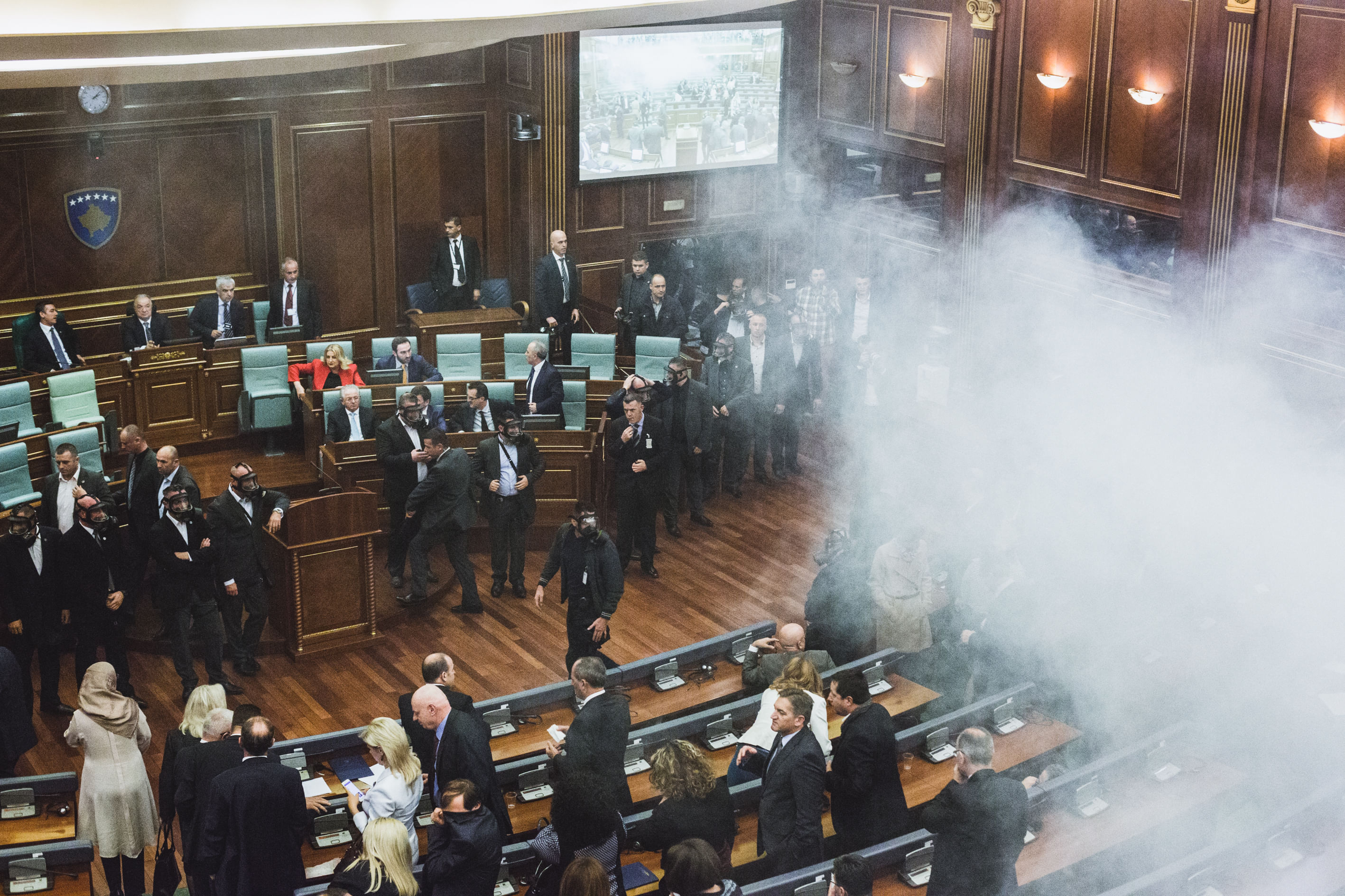 Oppositionspartei lässt Tränengas im Parlament frei