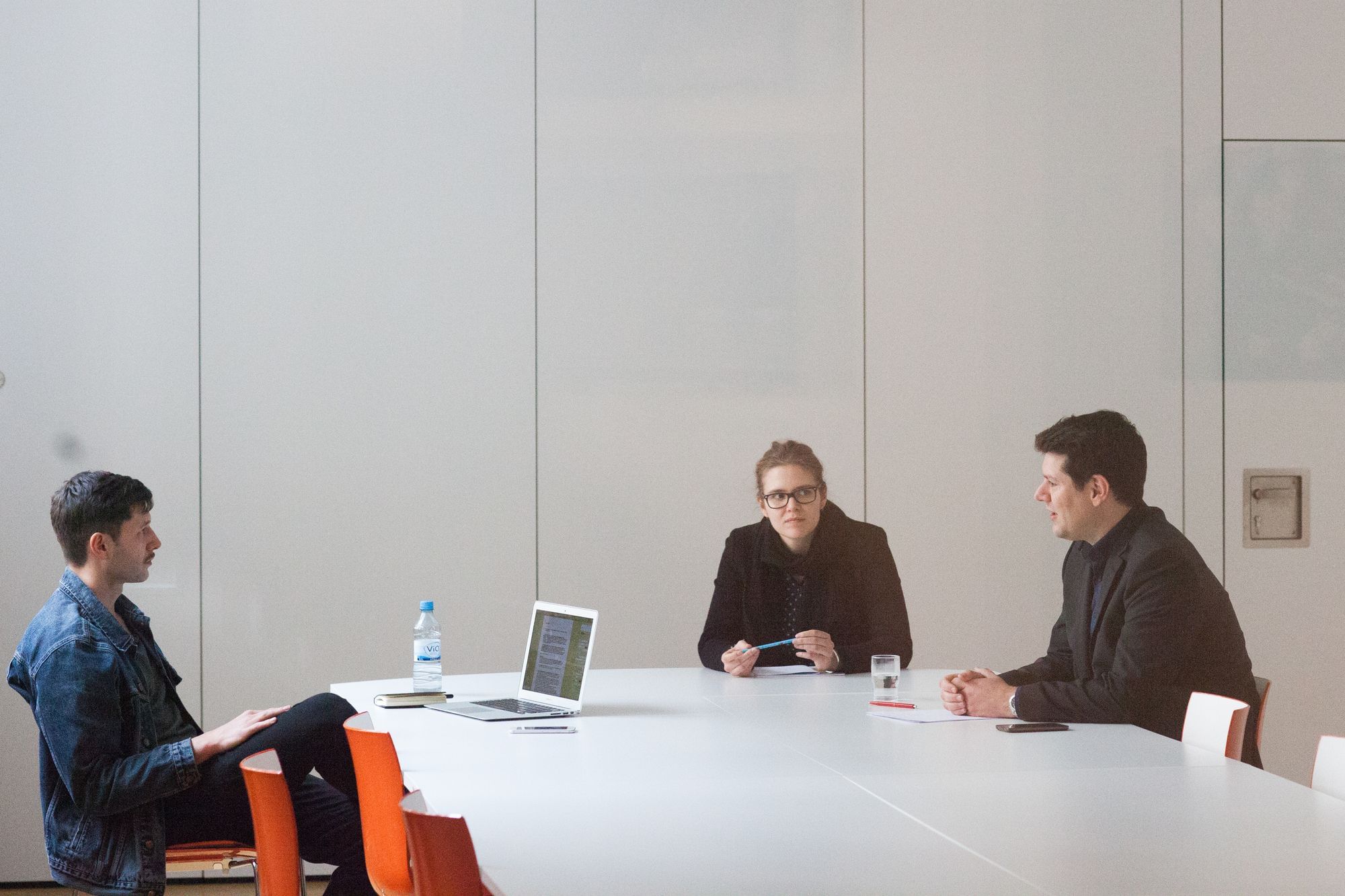 Matthias Stepan (rechts) im Gespräch mit Krautreporter Christian Gesellmann