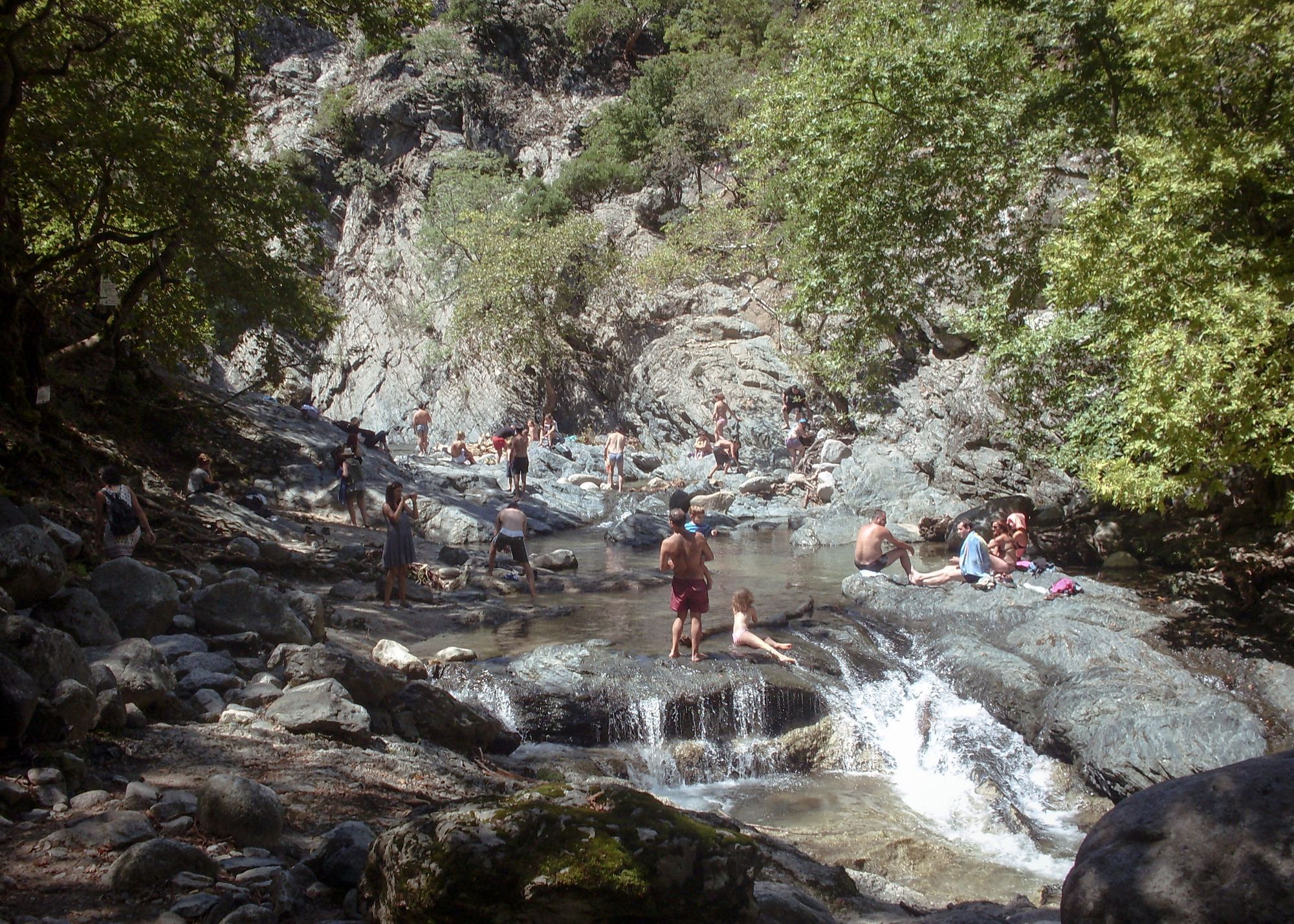 Baden im Fluss auf der Insel Samothraki