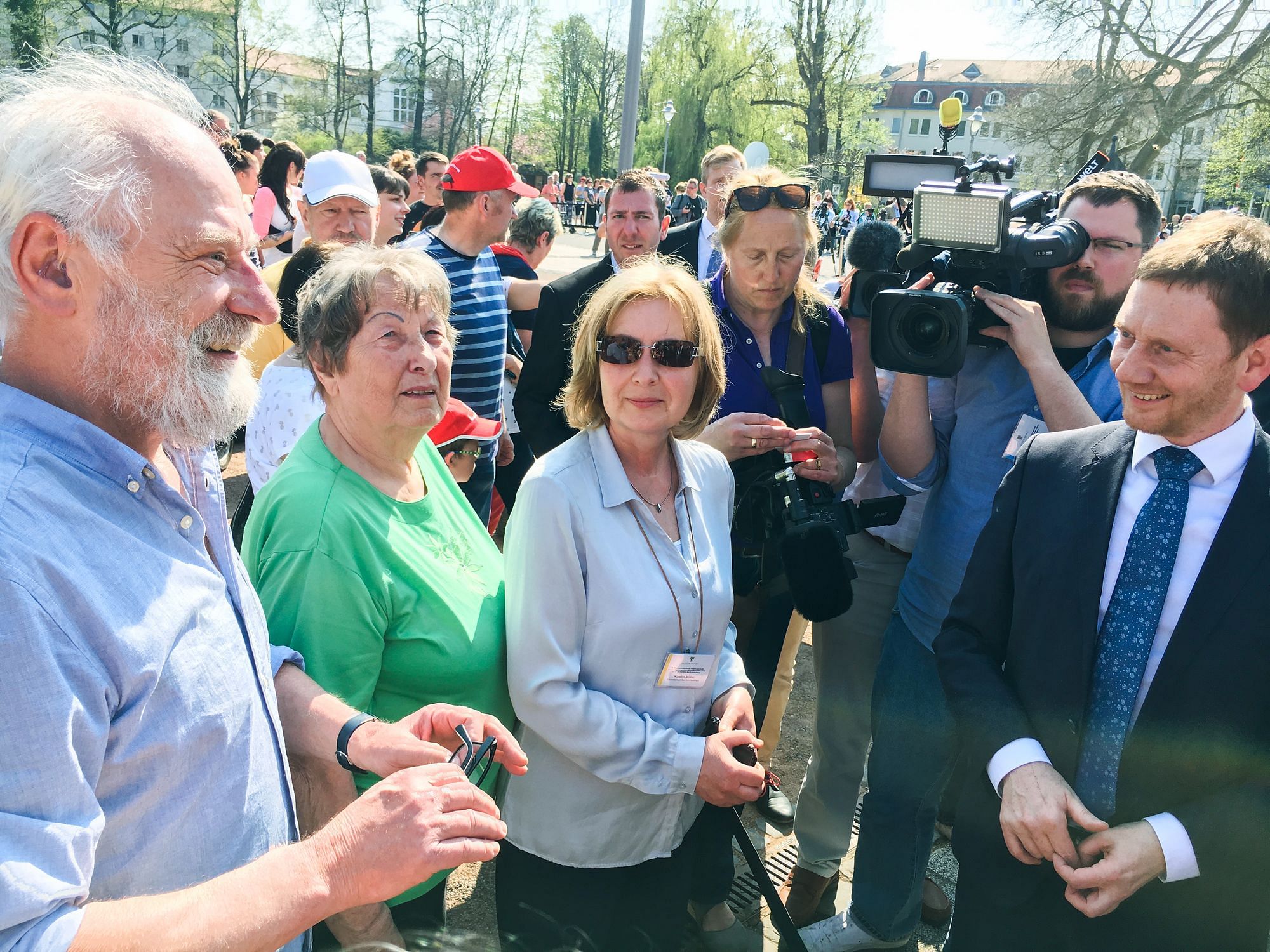 Pfarrer Krause mit Ministerpräsident Kretschmer.