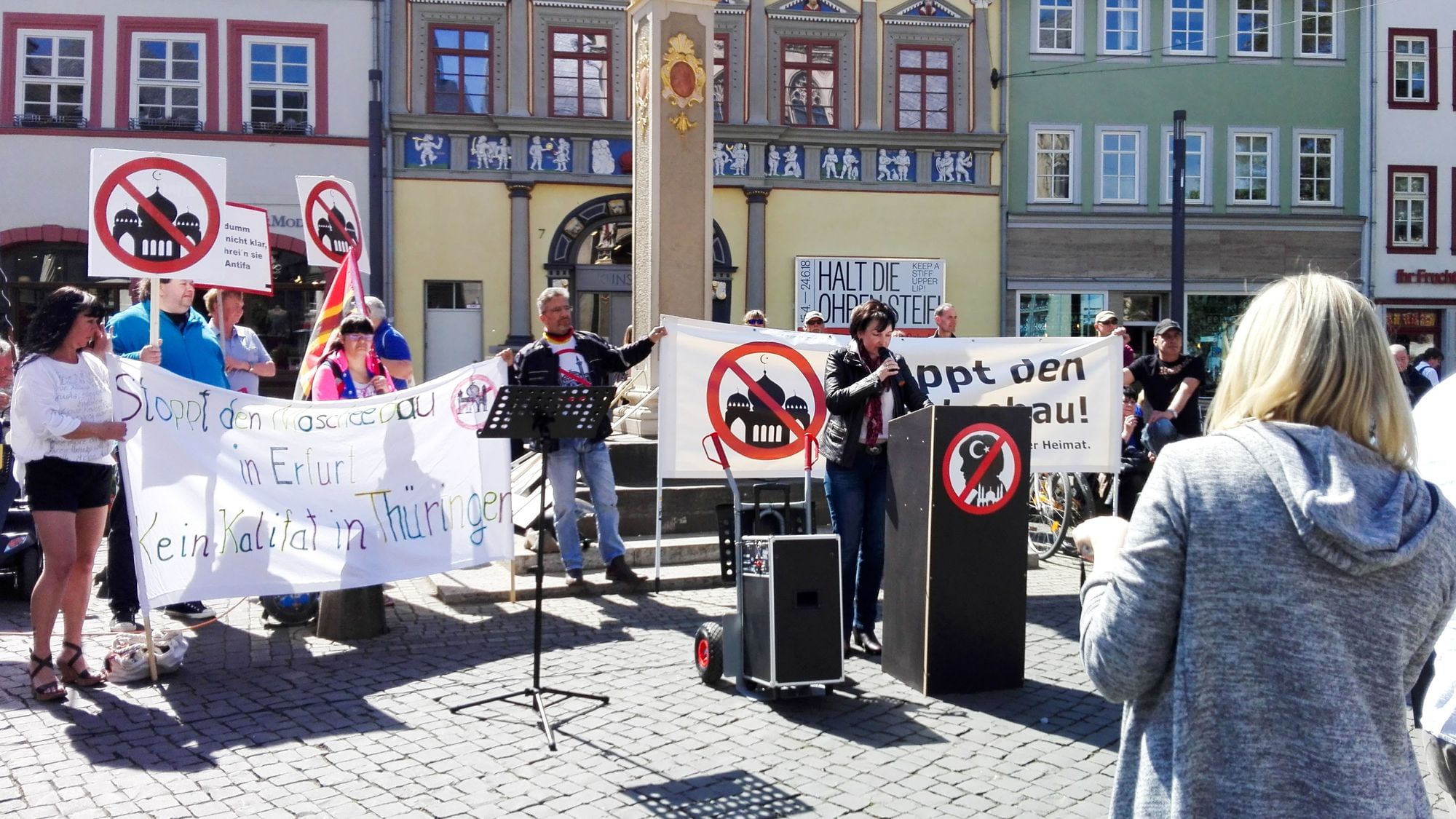 Protest gegen Moscheebau in Erfurt: „Kein Kalifat in Thüringen!"