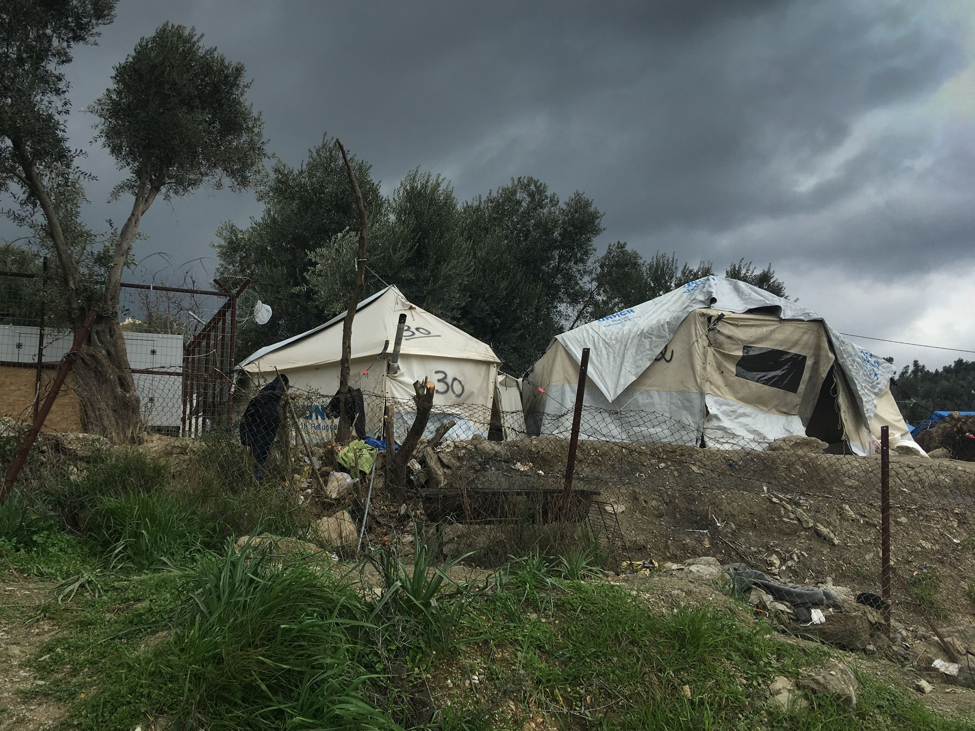 Trotz kaltem Winter müssen die Bewohner des Flüchtlingscamps in Zelten leben.