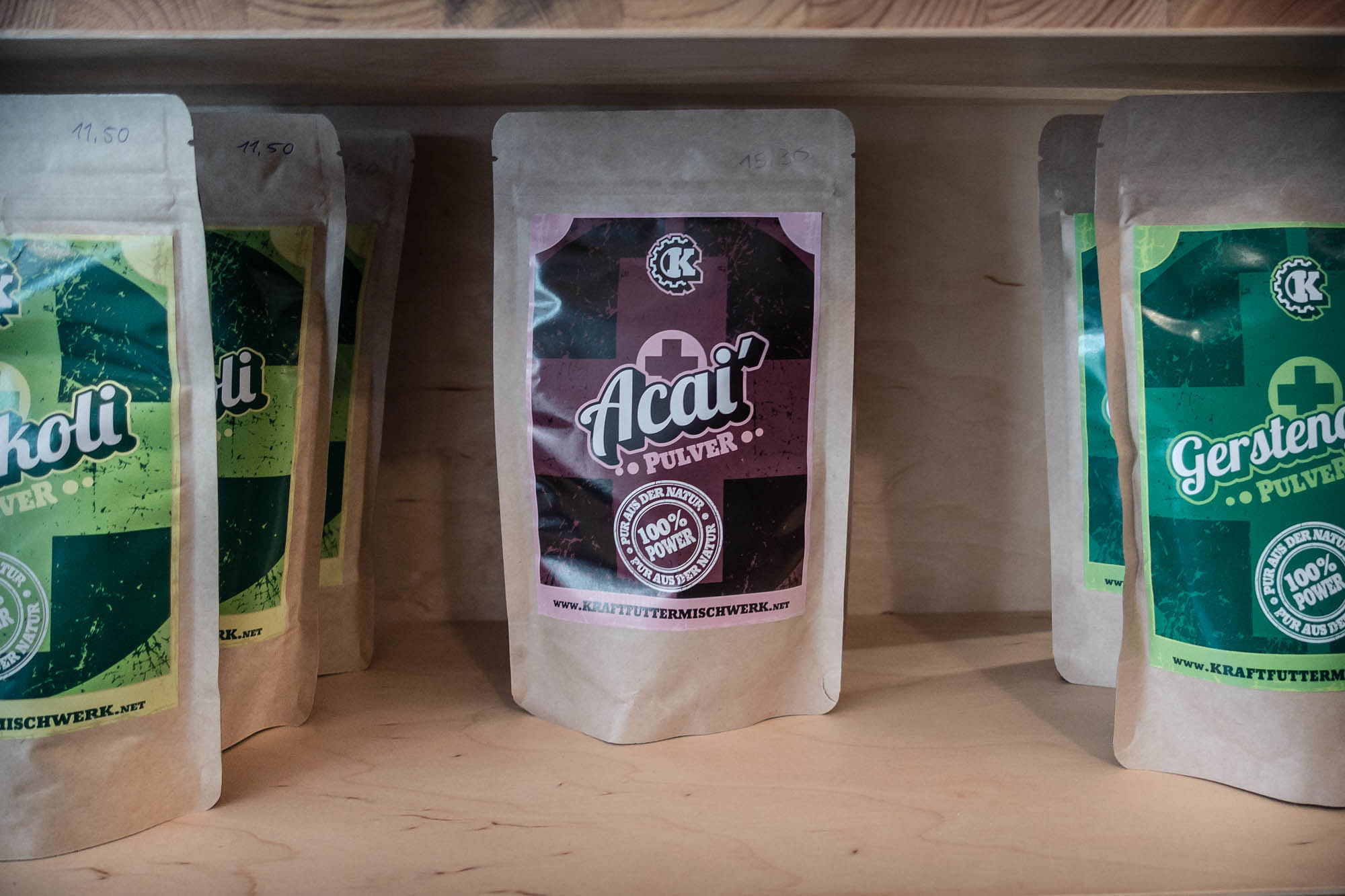 Acai - oder doch besser Schwarze Johannisbeere?