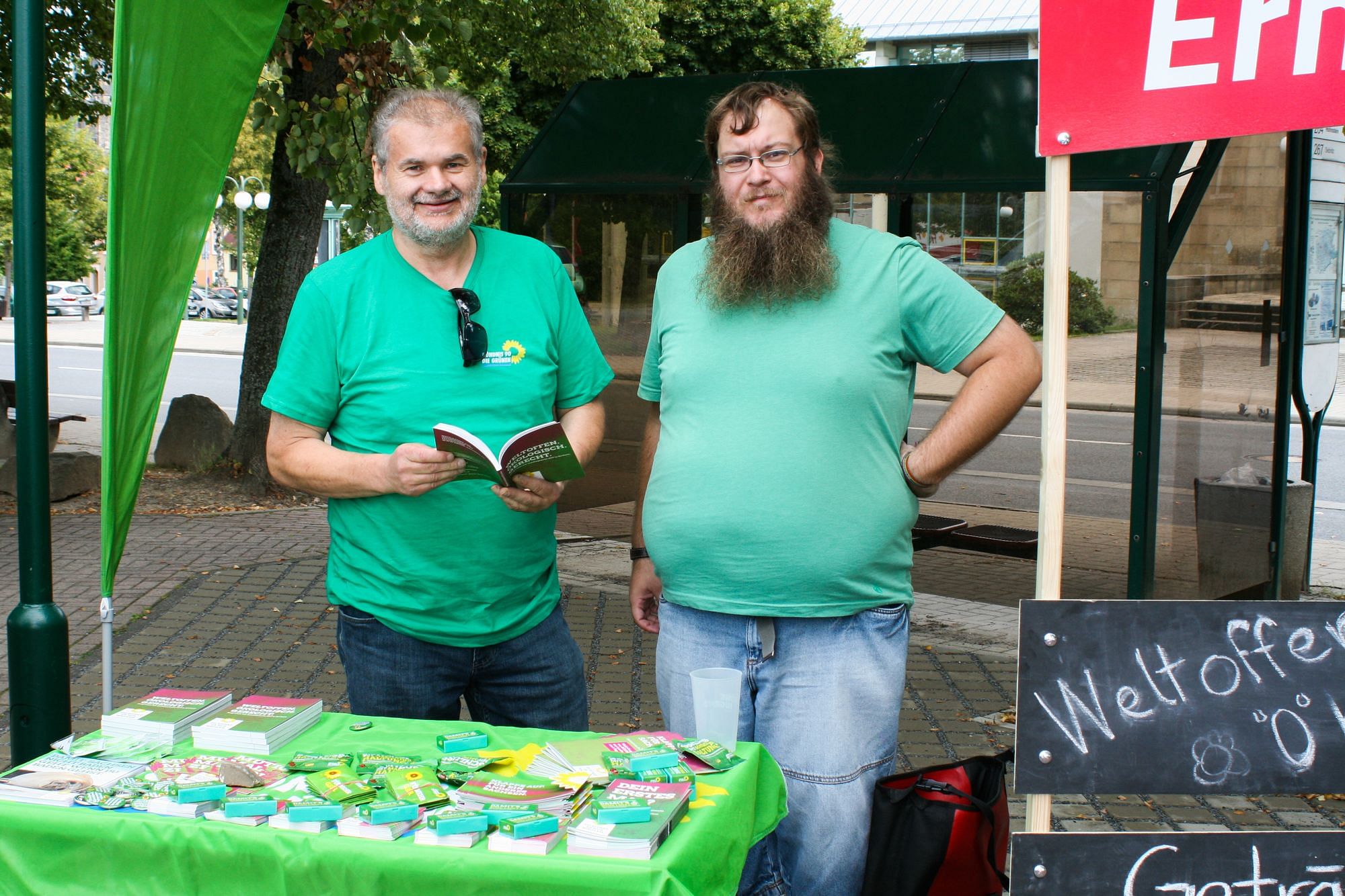 Grüne Wahlkämpfer in Neustadt in Sachsen