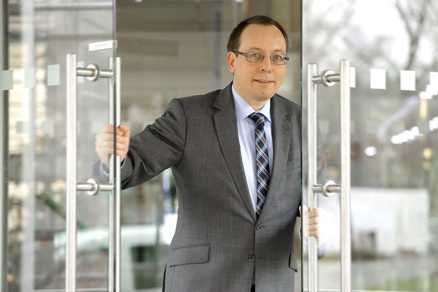 Bernhard Mittermaier, Leiter der Zentralbibliothek des Forschungszentrums Jülich in Nordrhein-Westfalen