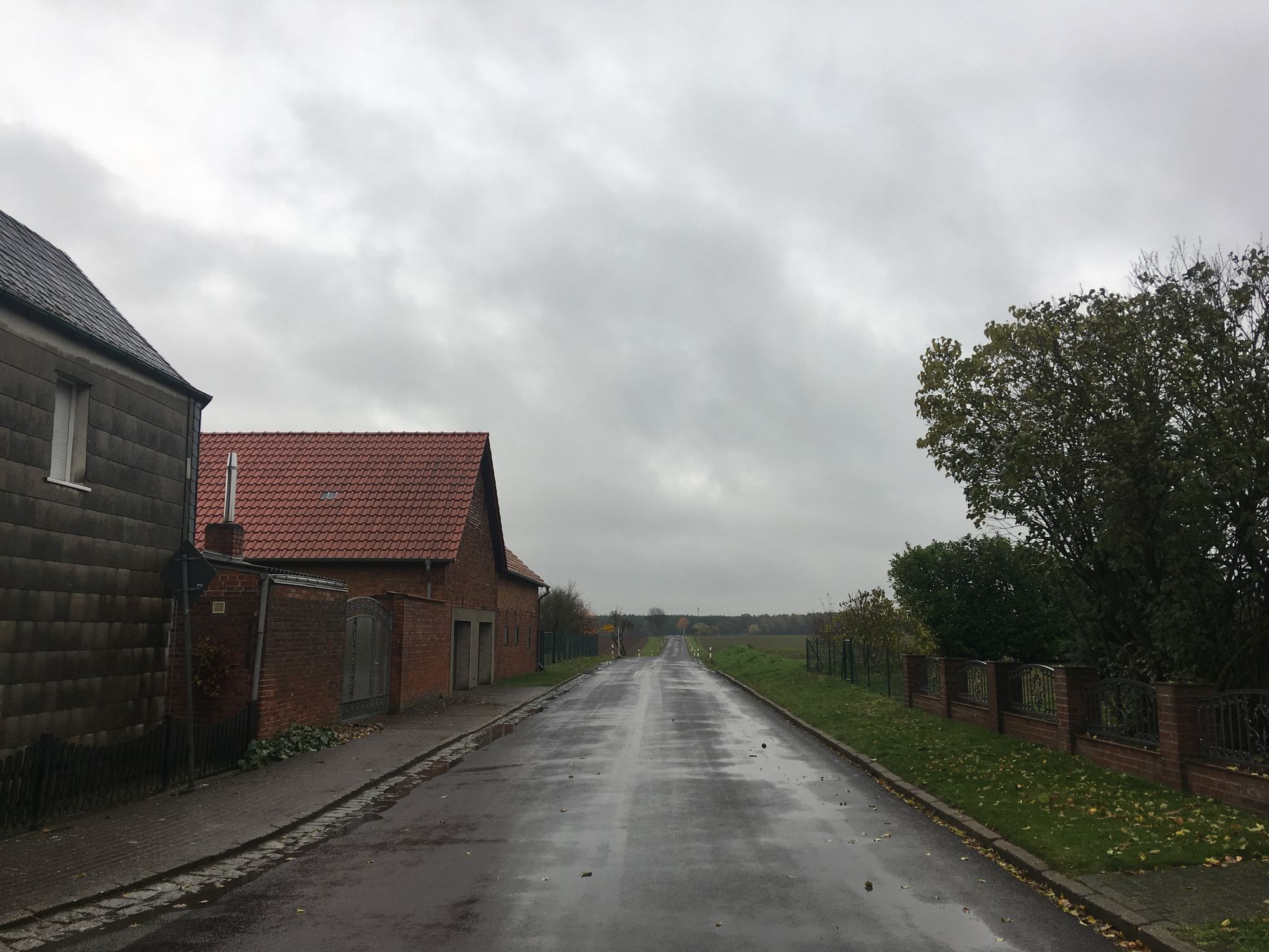 Im Osten nichts Neues: Ortsausgang Ellenberg.