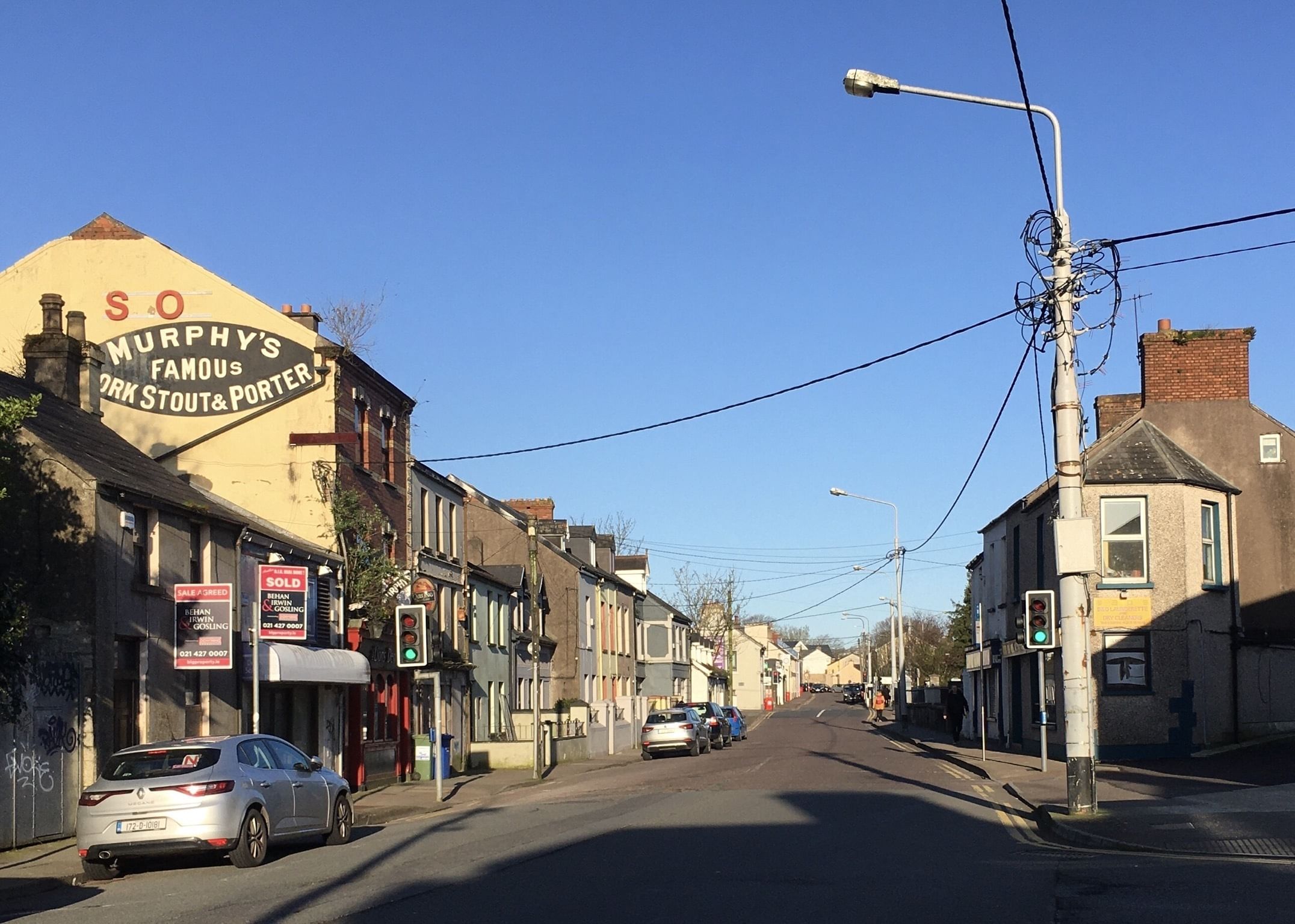 Den strahlend blauen Himmel und die leeren Straßen von Cork hat mir Holger geschickt