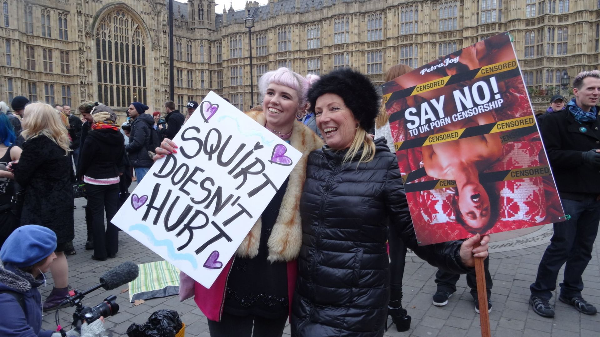 Petra Joy (rechts) bei den Protesten gegen die Porno-Zensur in London