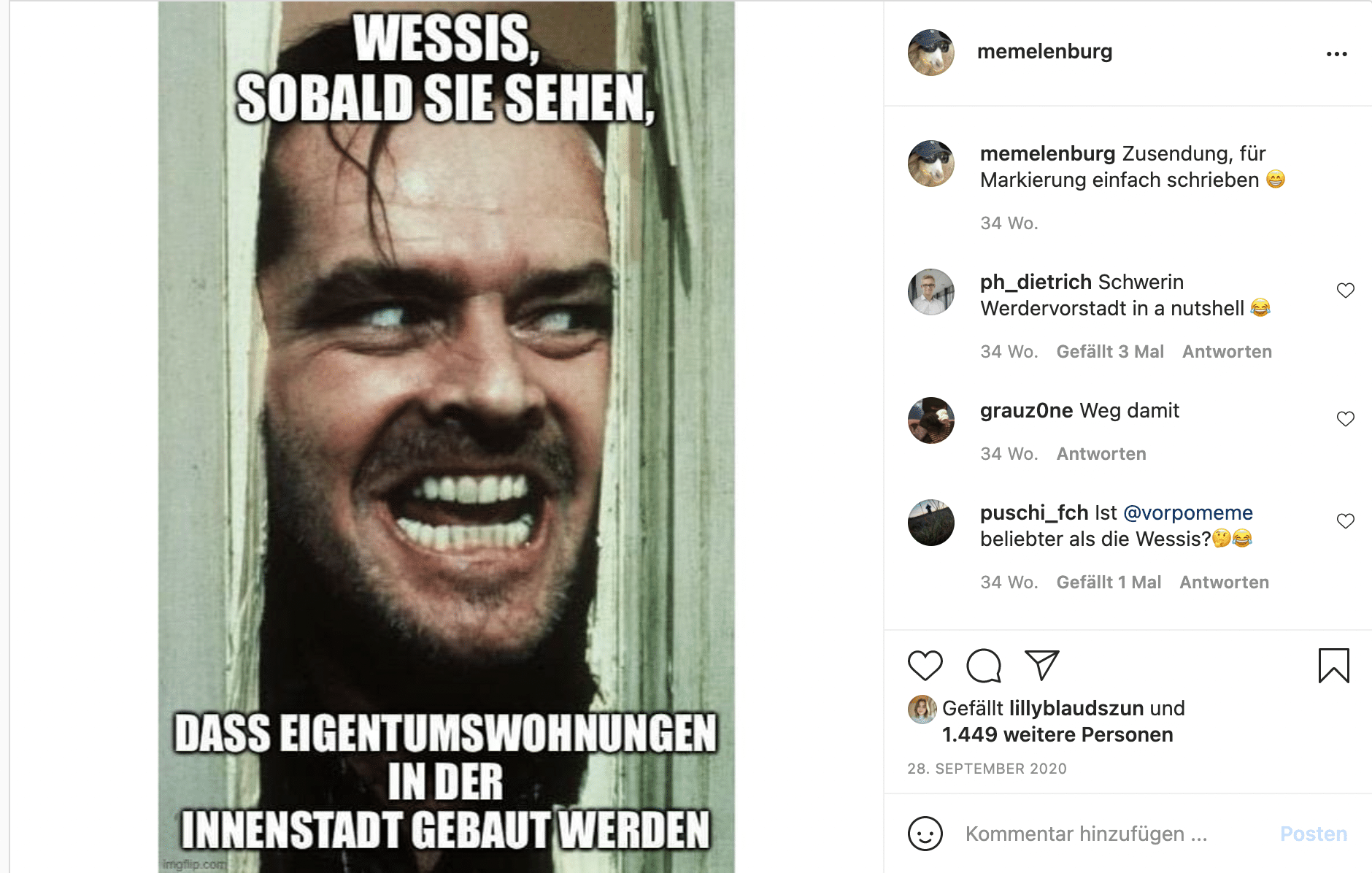 Ein Meme mit der Szene aus Shining in der die Hauptfigur durch die Tür bricht. Darauf: "Wessis sobald sie sehen, dass Eigentumswohnungen in der Innenstadt gebaut werden."