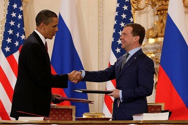 2010 unterzeichneten US-Präsident Barack Obama und der damalige russische Präsident Dmitri Medwedew einen neuen Abrüstungsvertrag über Atomwaffen. Danach einigten sie sich auch auf einige elementare Regeln für D-Waffen.